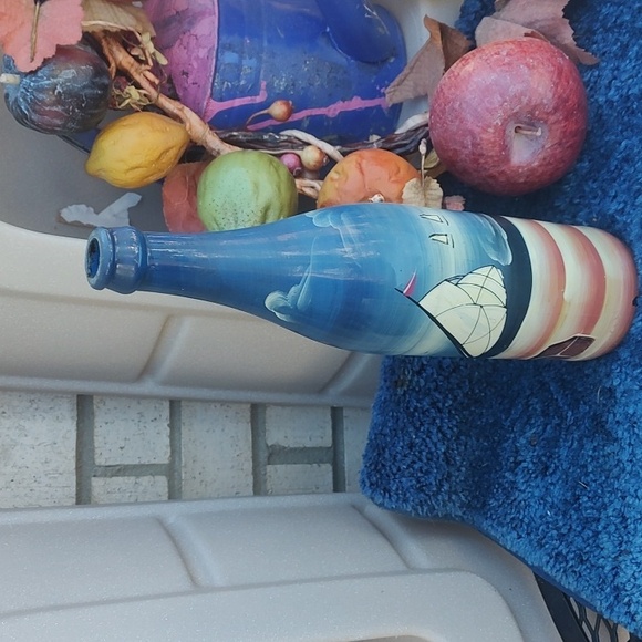 Lighthouse Bottle - Picture 5 of 10